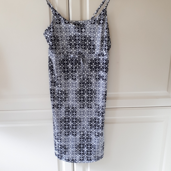 Summer dress - Picture 3 of 5